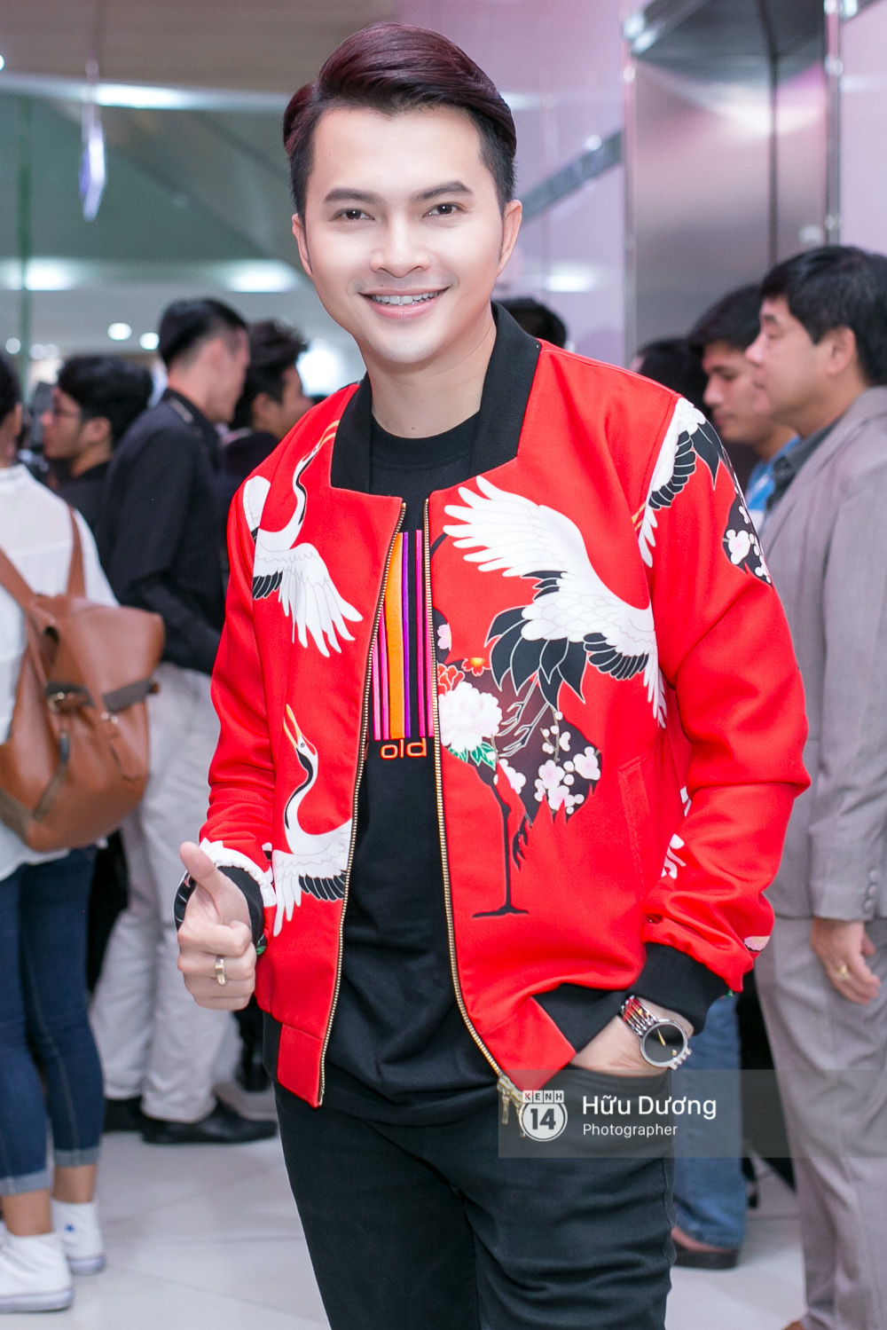 Elly Trần xinh xắn, rạng rỡ đối ngược Midu hắc ám - Ảnh 7. Elly Trần xinh xắn, rạng rỡ đối ngược Midu hắc ám - Ảnh 7.