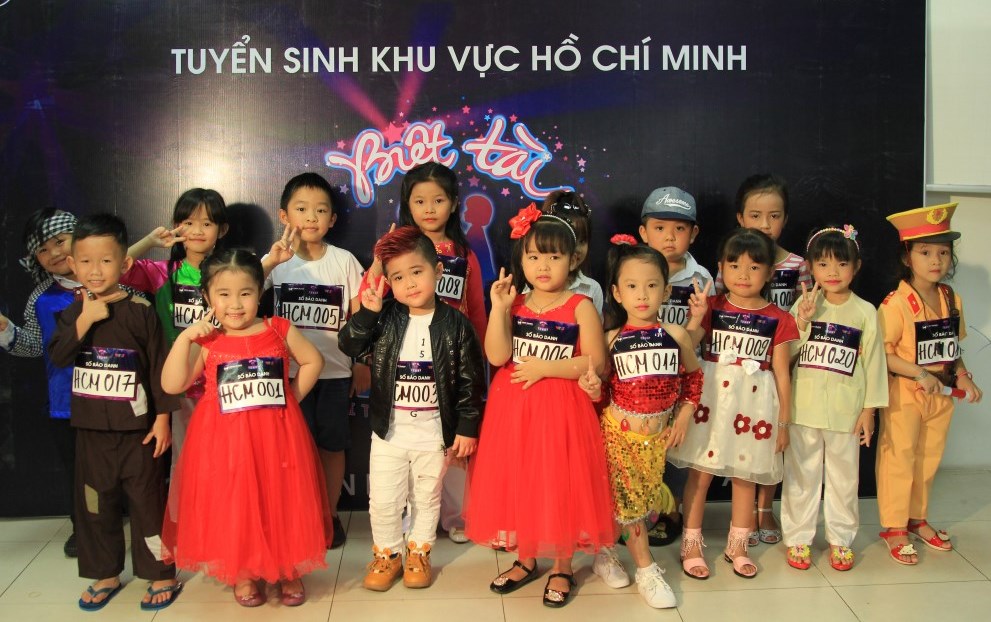 Lộ diện “thần đồng Bolero” 4 tuổi ở vòng casting Biệt tài tí hon - Ảnh 1. Lộ diện “thần đồng Bolero” 4 tuổi ở vòng casting Biệt tài tí hon - Ảnh 1.