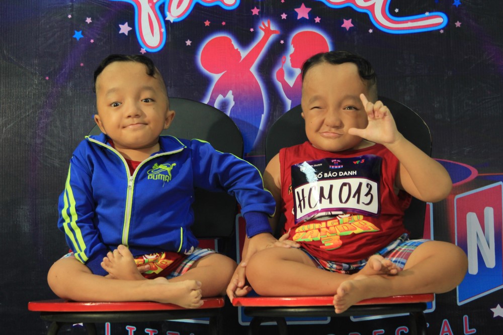 Lộ diện “thần đồng Bolero” 4 tuổi ở vòng casting Biệt tài tí hon - Ảnh 9. Lộ diện “thần đồng Bolero” 4 tuổi ở vòng casting Biệt tài tí hon - Ảnh 9.