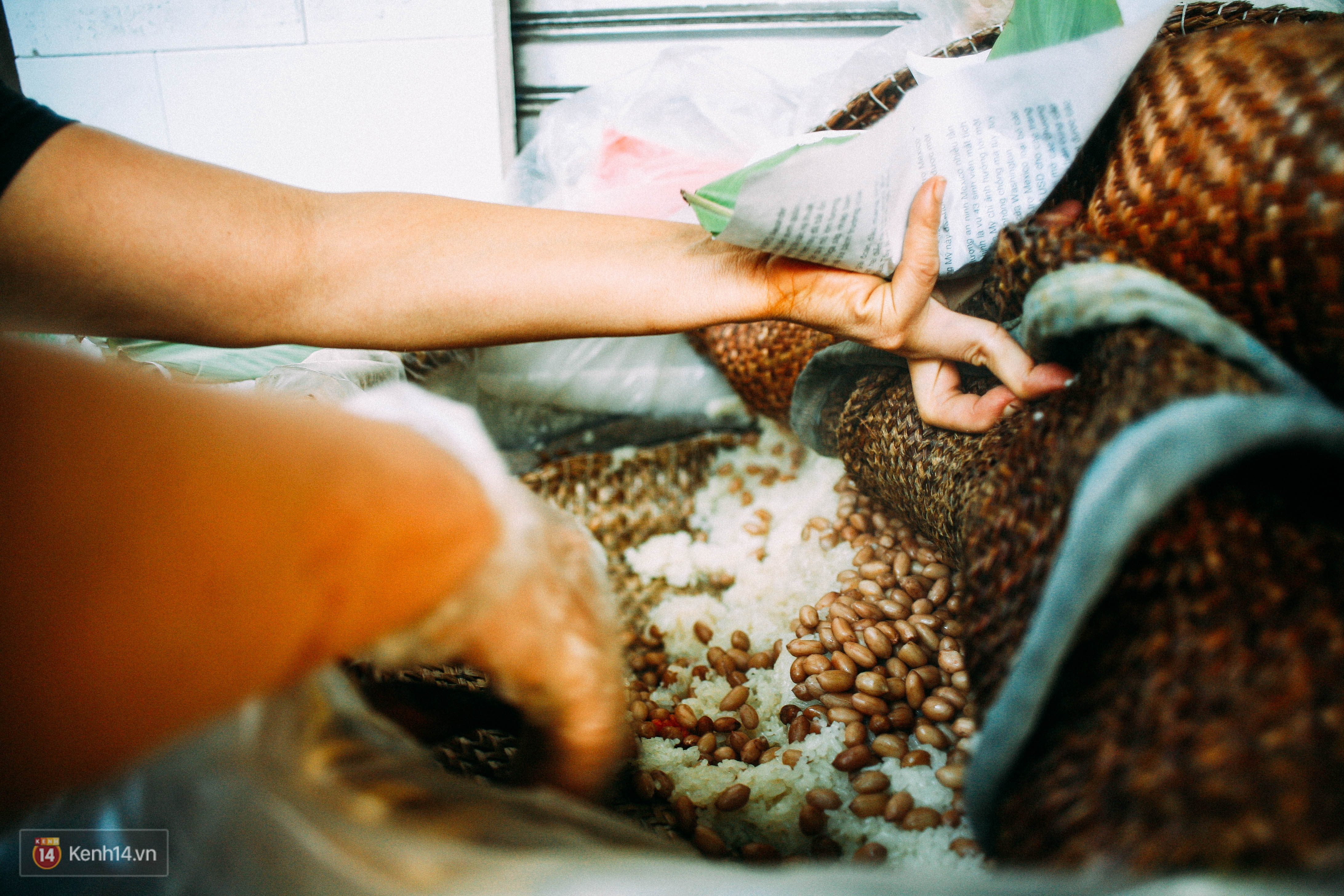 Ngày Hà Nội mát trời, đi ăn xôi ở 3 hàng vỉa hè cứ chậm chân... là hết - Ảnh 9. Ngày Hà Nội mát trời, đi ăn xôi ở 3 hàng vỉa hè cứ chậm chân... là hết - Ảnh 9.