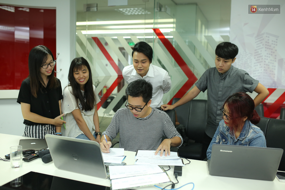 3 giám khảo căng não trong buổi chấm thi cuối cùng của Here We Go - Ảnh 10. 3 giám khảo căng não trong buổi chấm thi cuối cùng của Here We Go - Ảnh 10.