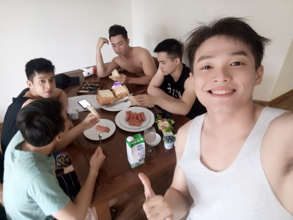 Cuộc sống của Top 18 NextGen tại nhà chung: Hào hứng, thân thiện và vô cùng mới mẻ - Ảnh 2. Cuộc sống của Top 18 NextGen tại nhà chung: Hào hứng, thân thiện và vô cùng mới mẻ - Ảnh 2.
