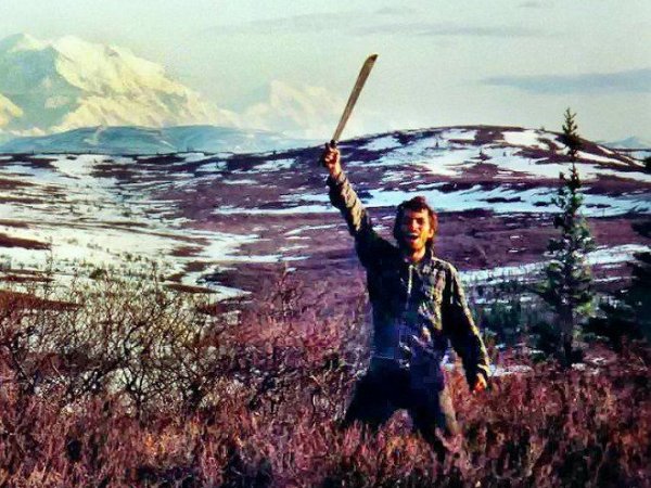 Chris McCandless: Vứt bỏ vật chất để lang thang vào miền hoang dã, và cái chết gây tranh cãi suốt hàng chục năm - Ảnh 2. Chris McCandless: Vứt bỏ vật chất để lang thang vào miền hoang dã, và cái chết gây tranh cãi suốt hàng chục năm