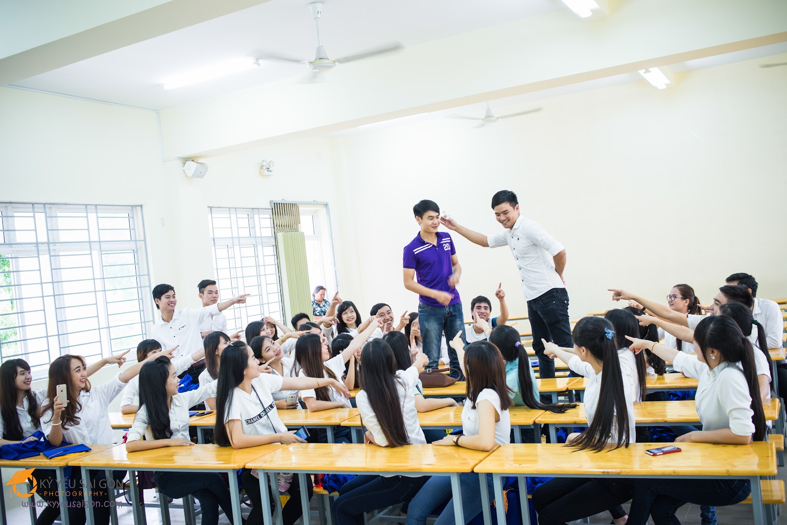 6 lợi ích rất thực tế mà một tấm bằng đại học mang lại cho bạn - Ảnh 2. 6 lợi ích rất thực tế mà một tấm bằng đại học mang lại cho bạn - Ảnh 2.