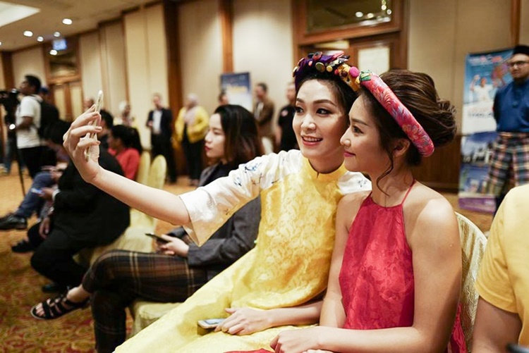 Khả Ngân tự hào tham gia Tuần lễ Asean tại Malaysia cùng loạt nghệ sĩ quốc tế - Ảnh 2. Khả Ngân tự hào tham gia Tuần lễ Asean tại Malaysia cùng loạt nghệ sĩ quốc tế - Ảnh 2.