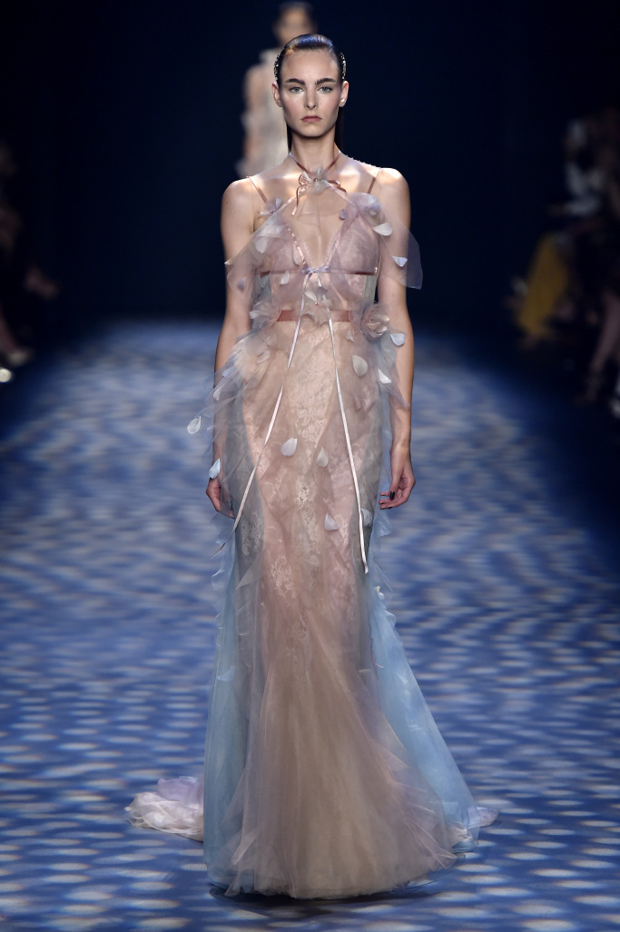 9 bộ sưu tập và những giấc mơ tuyệt vời cho con gái từ NYFW - Ảnh 21. 9 bộ sưu tập và những giấc mơ tuyệt vời cho con gái từ NYFW - Ảnh 21.