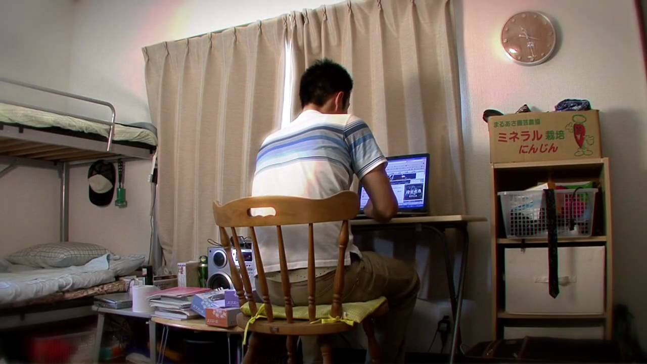 Hikikomori: Thế hệ thanh niên Nhật 10 năm không bước ra khỏi phòng - Ảnh 2. Hikikomori: Thế hệ thanh niên Nhật 10 năm không bước ra khỏi phòng - Ảnh 2.