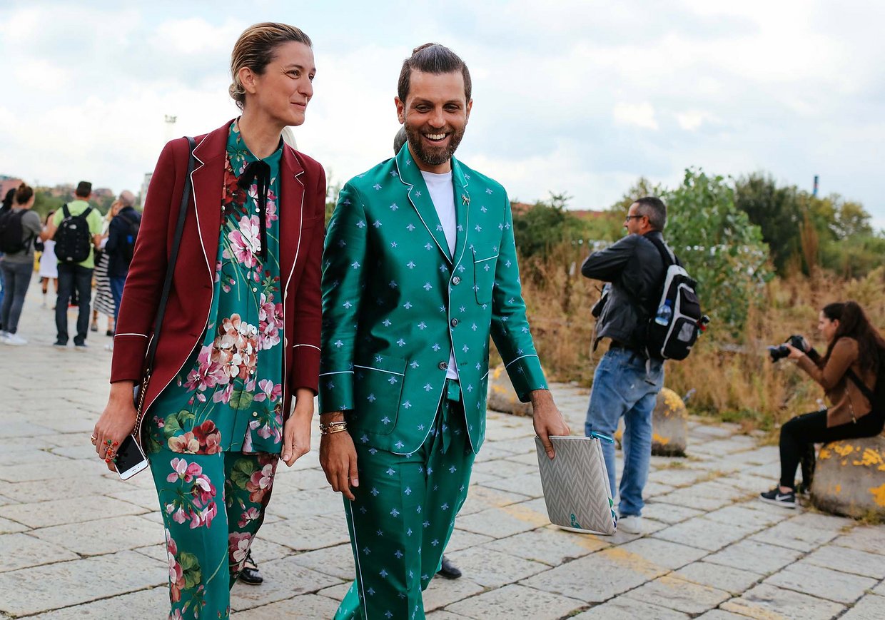 Làm lố là xưa rồi, đường phố Milan và Paris tràn ngập street style đơn giản như... đi chơi thôi - Ảnh 20. Làm lố là xưa rồi, đường phố Milan và Paris tràn ngập street style đơn giản như... đi chơi thôi - Ảnh 20.