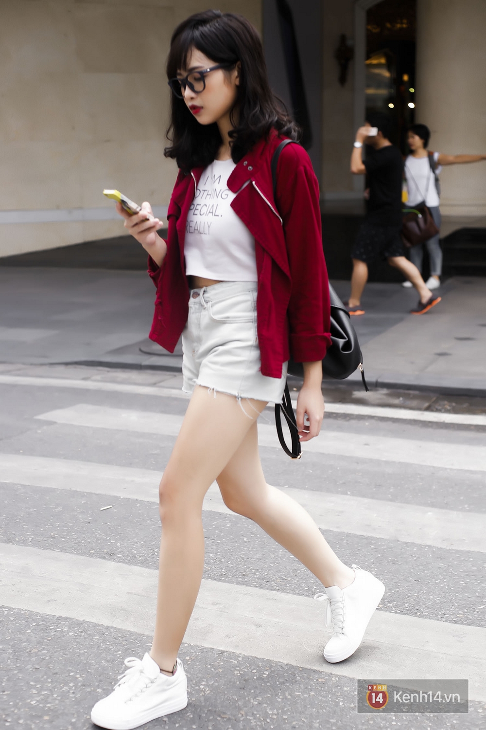 Giới trẻ 2 miền tuần qua ăn vận không chỉ thời thượng mà còn tôn dáng đến nhường này nữa - Ảnh 3. Giới trẻ 2 miền tuần qua ăn vận không chỉ thời thượng mà còn tôn dáng đến nhường này nữa - Ảnh 3.