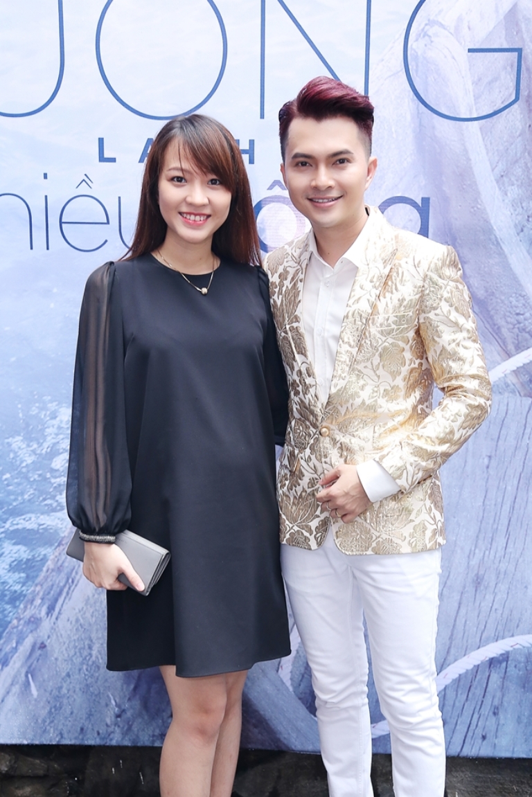 Nam Cường song ca ăn ý cùng Phương Mỹ Chi trong ngày ra mắt album Bolero - Ảnh 6. Nam Cường song ca ăn ý cùng Phương Mỹ Chi trong ngày ra mắt album Bolero - Ảnh 6.