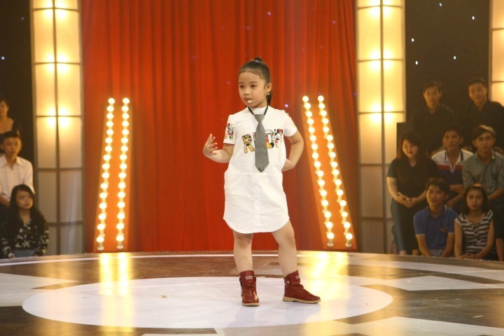 Trấn Thành bối rối khi tài xế riêng và bạn thân đi thi Thách thức danh hài - Ảnh 8. Trấn Thành bối rối khi tài xế riêng và bạn thân đi thi Thách thức danh hài - Ảnh 8.