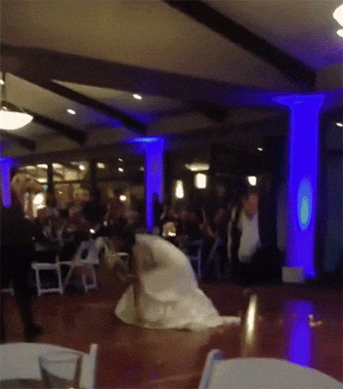 18 tiết mục nhảy nhót thảm họa của các dancer cây nhà lá vườn - Ảnh 19.
