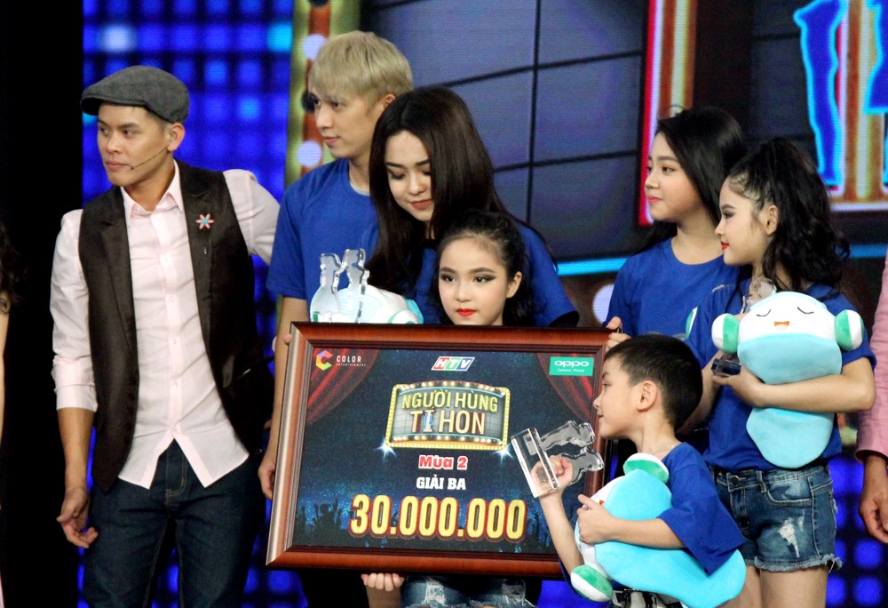 Tin Tin làm gấu trúc ú nu, lắc hông cực yêu khiến giám khảo phát cuồng - Ảnh 23. Tin Tin làm gấu trúc ú nu, lắc hông cực yêu khiến giám khảo phát cuồng - Ảnh 23.