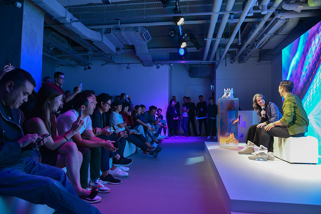 Tin được không: 2,2 tỷ đồng là giá cho đôi Nike Mag phiên bản mới nhất! - Ảnh 2. Tin được không: 2,2 tỷ đồng là giá cho đôi Nike Mag phiên bản mới nhất! - Ảnh 2.