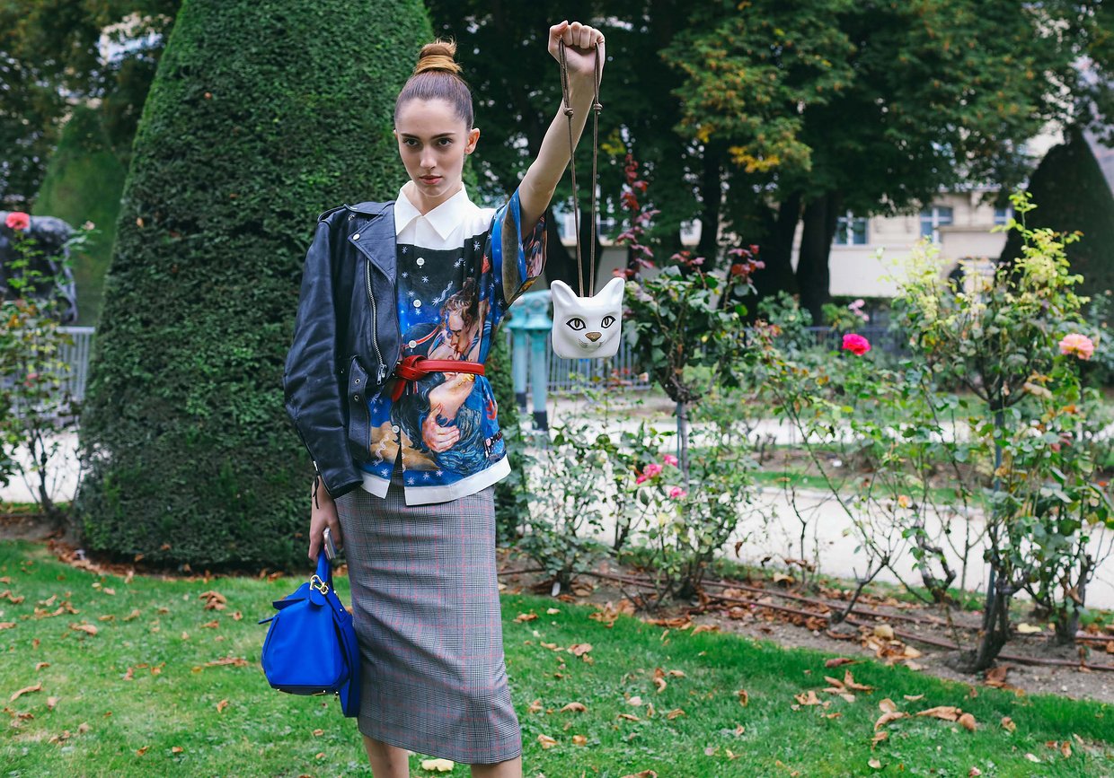 Làm lố là xưa rồi, đường phố Milan và Paris tràn ngập street style đơn giản như... đi chơi thôi - Ảnh 48. Làm lố là xưa rồi, đường phố Milan và Paris tràn ngập street style đơn giản như... đi chơi thôi - Ảnh 48.