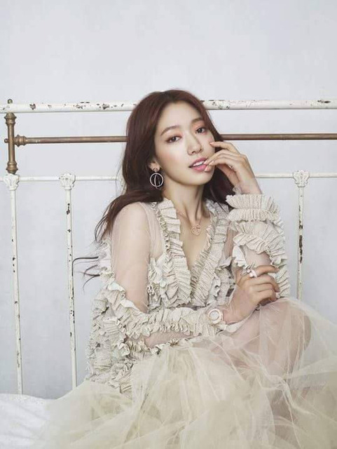 Park Shin Hye xứng đáng là thánh nữ quảng cáo thời trang xứ Hàn - Ảnh 4.