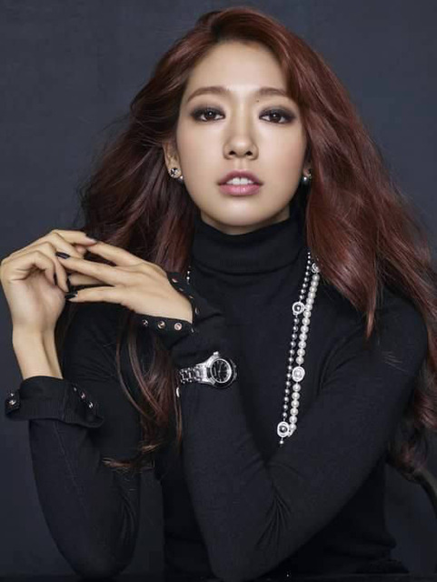 Park Shin Hye xứng đáng là thánh nữ quảng cáo thời trang xứ Hàn - Ảnh 2.