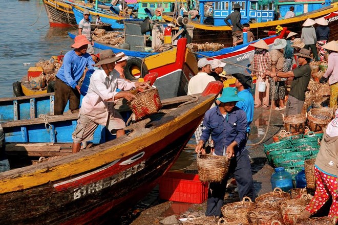 Nghe công bố asen, khách dọa trả nước mắm cho doanh nghiệp - Ảnh 1. Nghe công bố asen, khách dọa trả nước mắm cho doanh nghiệp - Ảnh 1.
