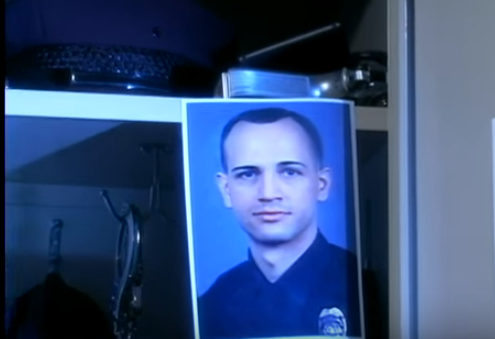 3 sợi lông tay vạch mặt cảnh sát đồng tính giết người - Ảnh 11. 3 sợi lông tay vạch mặt cảnh sát đồng tính giết người - Ảnh 11.