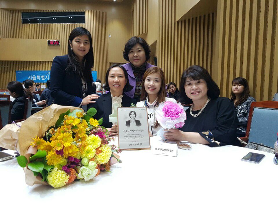 Người phụ nữ gốc Việt được lựa chọn trở thành Thị trưởng danh dự của Seoul - Ảnh 4. Người phụ nữ gốc Việt được lựa chọn trở thành Thị trưởng danh dự của Seoul - Ảnh 4.