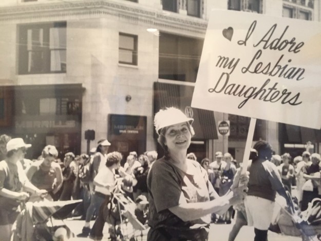 Vì cô con gái đồng tính, có một bà mẹ đã miệt mài hơn 30 năm biểu tình cùng những người LGBT - Ảnh 5.