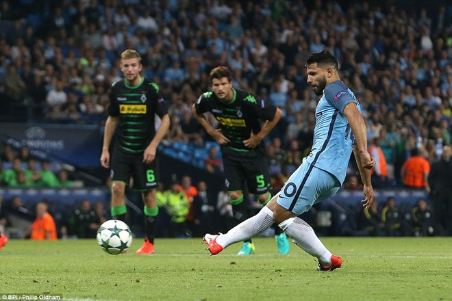 Aguero ghi 3 bàn, Man City của Guardiola ra quân hoàn hảo - Ảnh 7. Aguero ghi 3 bàn, Man City của Guardiola ra quân hoàn hảo - Ảnh 7.