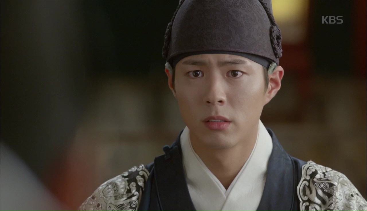 Ngờ ngợ với tình tiết đụng nhau đến kì lạ giữa hai siêu Trăng xứ Hàn - Ảnh 9. Ngờ ngợ với tình tiết đụng nhau đến kì lạ giữa hai siêu Trăng xứ Hàn - Ảnh 9.