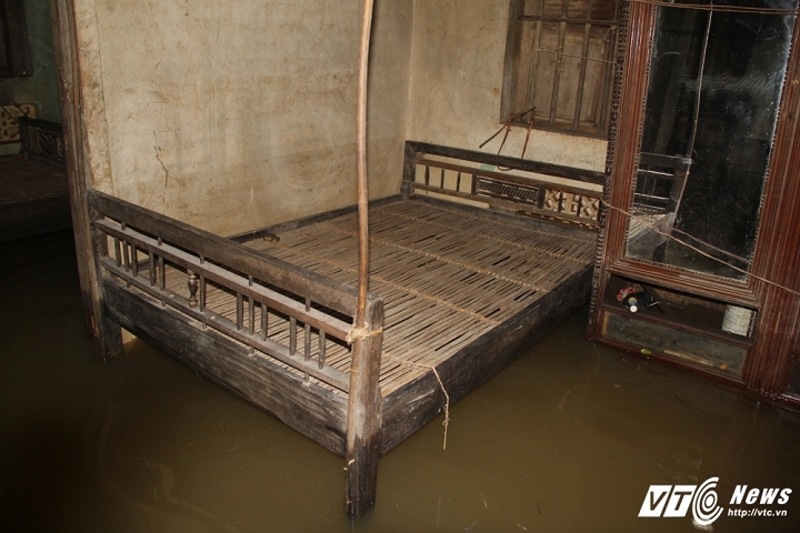 Đợt lũ trước đã cuốn trôi 50 con gà, lần này thì chẳng còn gì mà trôi nữa - Ảnh 7. Đợt lũ trước đã cuốn trôi 50 con gà, lần này thì chẳng còn gì mà trôi nữa - Ảnh 7.