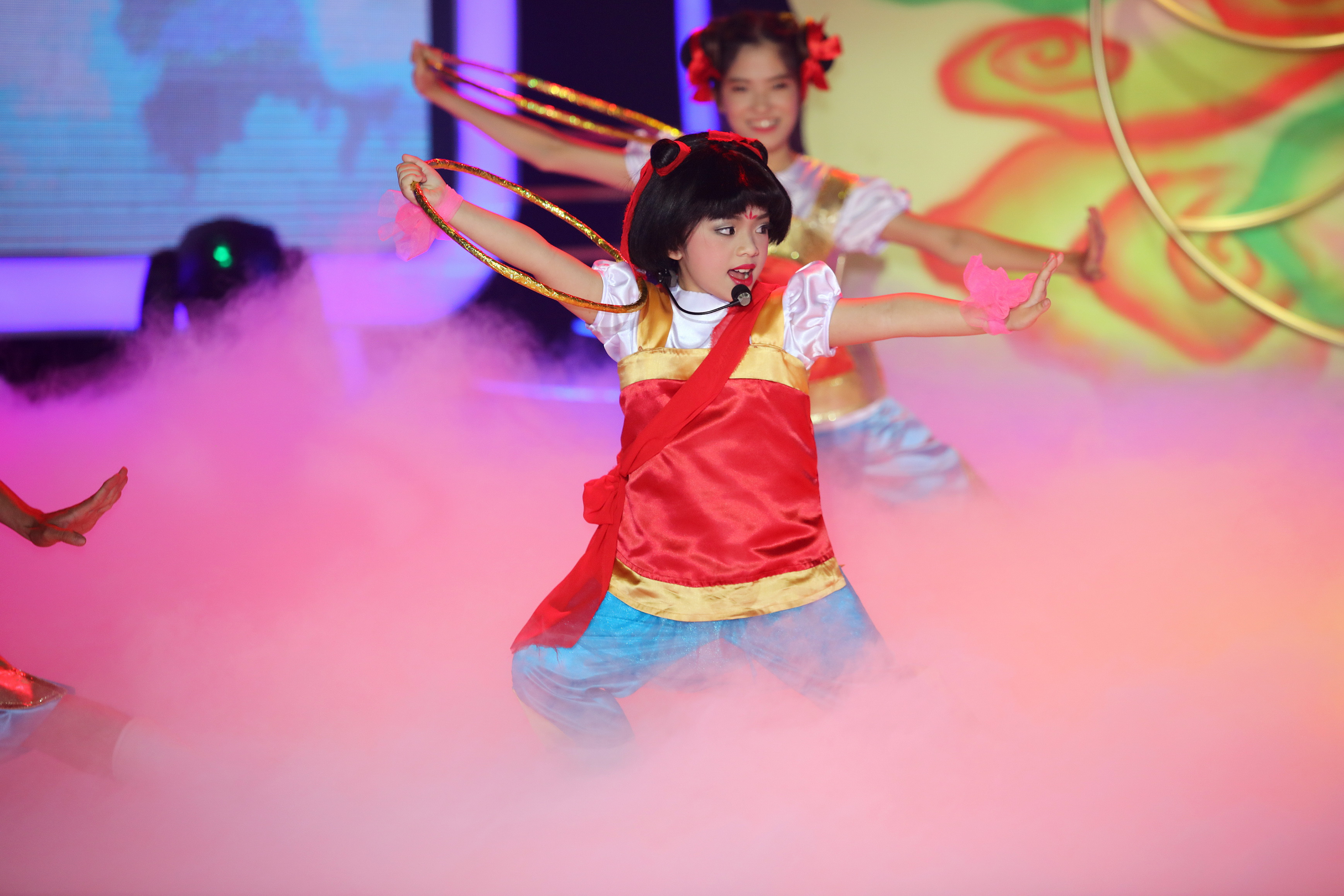 Giọng hát Việt nhí tìm ra Quán quân xứng đáng, Vua đầu bếp nhí loại ứng viên tiềm năng - Ảnh 8. Giọng hát Việt nhí tìm ra Quán quân xứng đáng, Vua đầu bếp nhí loại ứng viên tiềm năng - Ảnh 8.