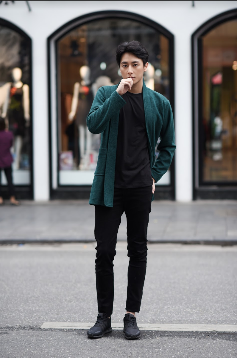 Rocker Nguyễn cực cuốn hút với street style ngày chớm đông - Ảnh 7. Rocker Nguyễn cực cuốn hút với street style ngày chớm đông - Ảnh 7.