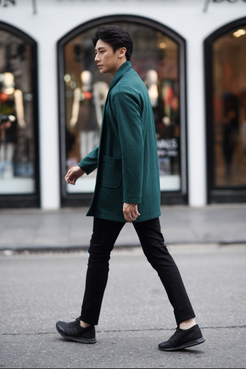 Rocker Nguyễn cực cuốn hút với street style ngày chớm đông - Ảnh 5. Rocker Nguyễn cực cuốn hút với street style ngày chớm đông - Ảnh 5.