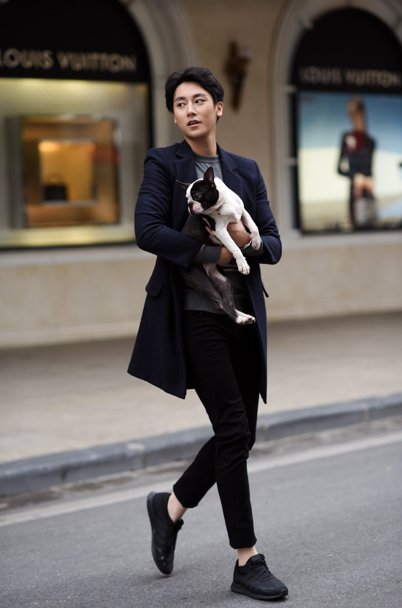 Rocker Nguyễn cực cuốn hút với street style ngày chớm đông - Ảnh 4. Rocker Nguyễn cực cuốn hút với street style ngày chớm đông - Ảnh 4.