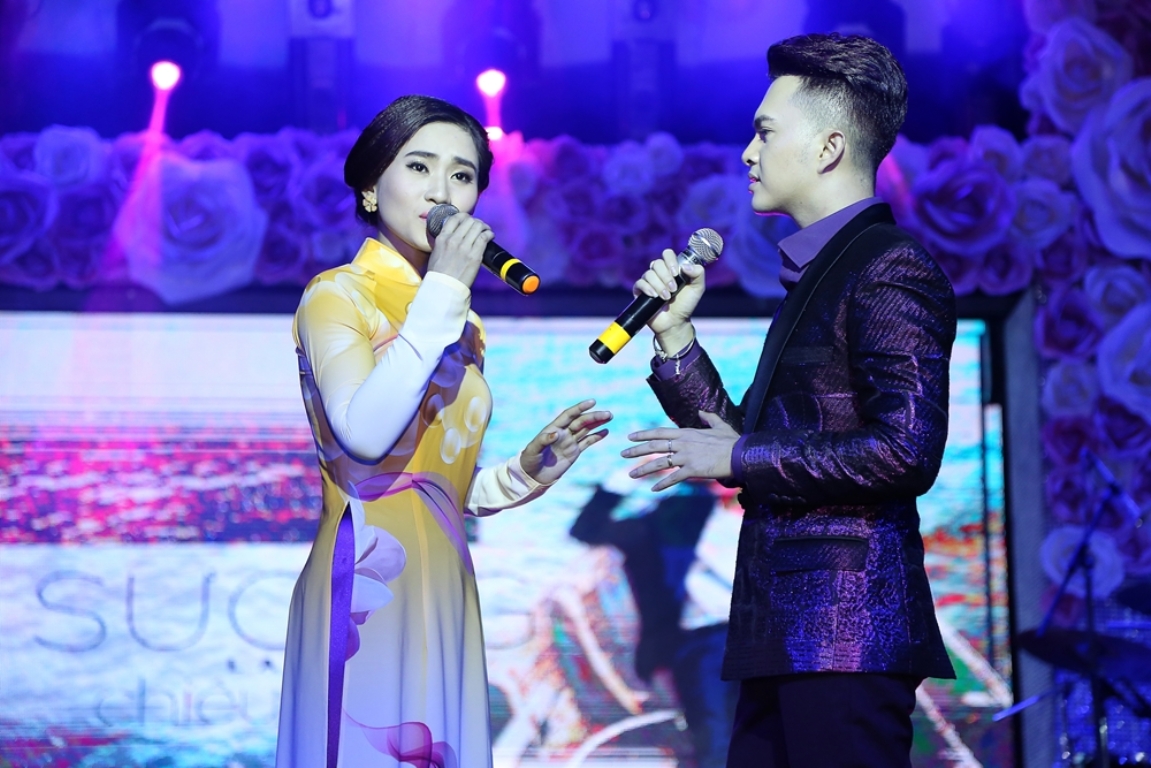 Nam Cường song ca ăn ý cùng Phương Mỹ Chi trong ngày ra mắt album Bolero - Ảnh 10. Nam Cường song ca ăn ý cùng Phương Mỹ Chi trong ngày ra mắt album Bolero - Ảnh 10.