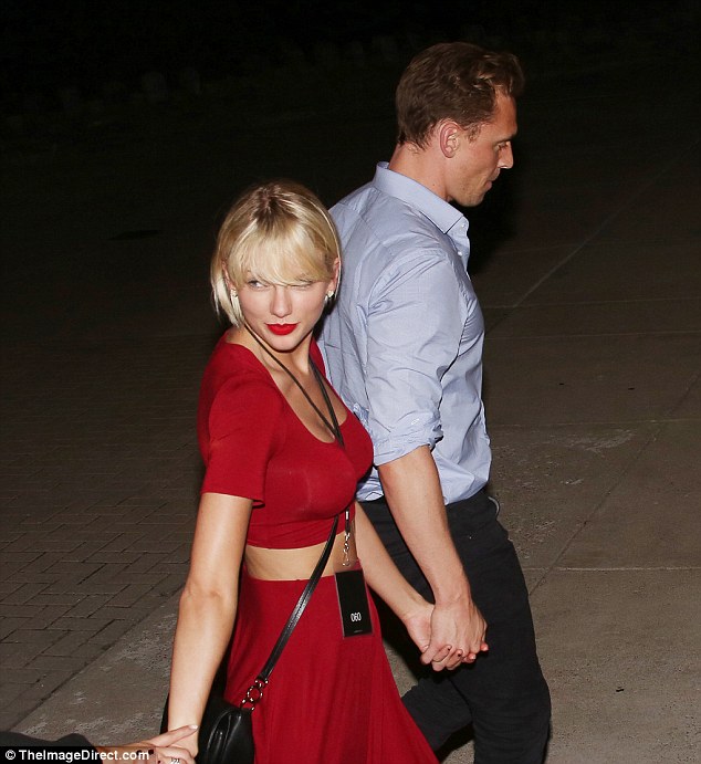 Taylor Swift - Tom Hiddleston chia tay sau 3 tháng hẹn hò - Ảnh 4.