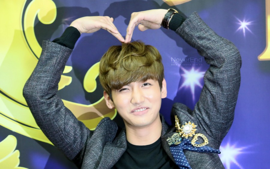 Netizen sửng sốt khi phát hiện ra điểm chung trong style của mọi em út nhà SM - Ảnh 2. Netizen sửng sốt khi phát hiện ra điểm chung trong style của mọi em út nhà SM - Ảnh 2.