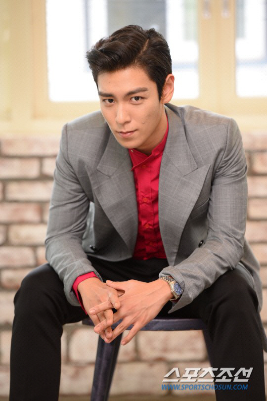 Chỉ chưa đầy 3 tháng nữa, T.O.P sẽ là thành viên đầu tiên của Big Bang nhập ngũ - Ảnh 1. Chỉ chưa đầy 3 tháng nữa, T.O.P sẽ là thành viên đầu tiên của Big Bang nhập ngũ - Ảnh 1.