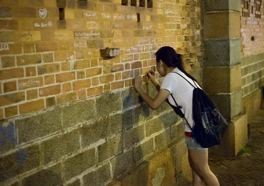 Những người này mà đi du lịch thì nên xây hàng rào cách ly họ cho xã hội được nhờ! - Ảnh 3. Những người này mà đi du lịch thì nên xây hàng rào cách ly họ cho xã hội được nhờ! - Ảnh 3.