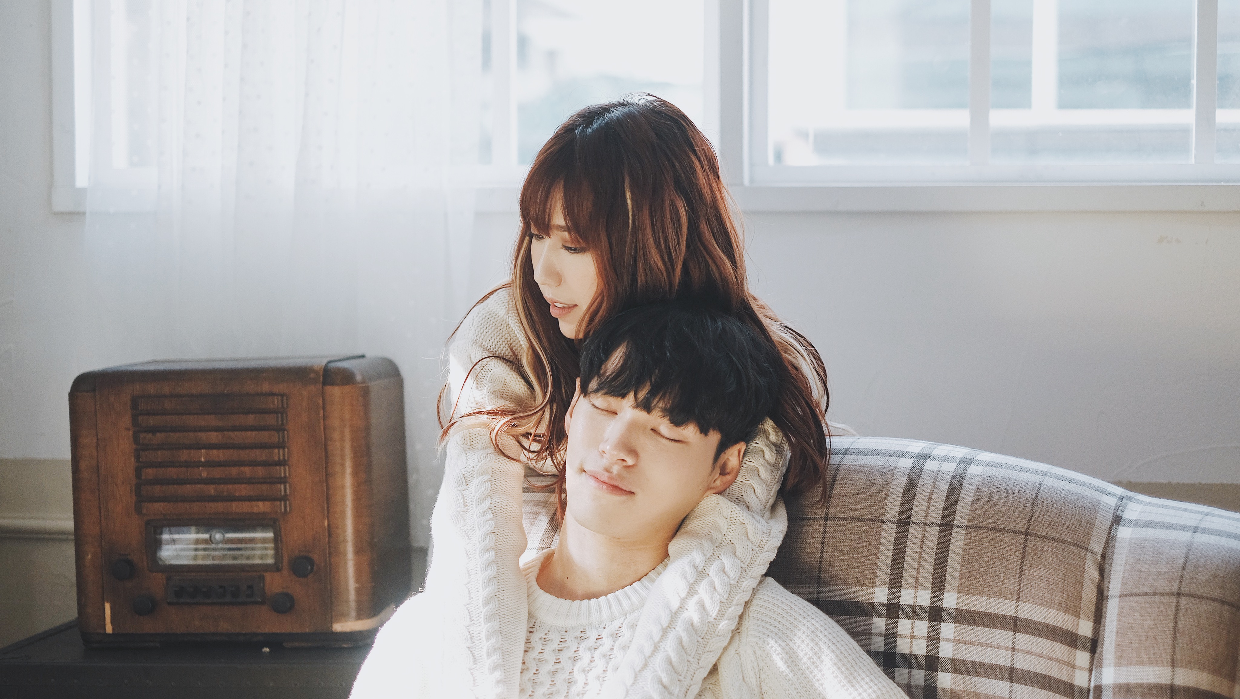 Chẳng phải chỉ Seoul, Hàn Quốc còn có những địa danh lãng mạn thôi rồi trong MV của MIN - Ảnh 4. Chẳng phải chỉ Seoul, Hàn Quốc còn có những địa danh lãng mạn thôi rồi trong MV của MIN - Ảnh 4.