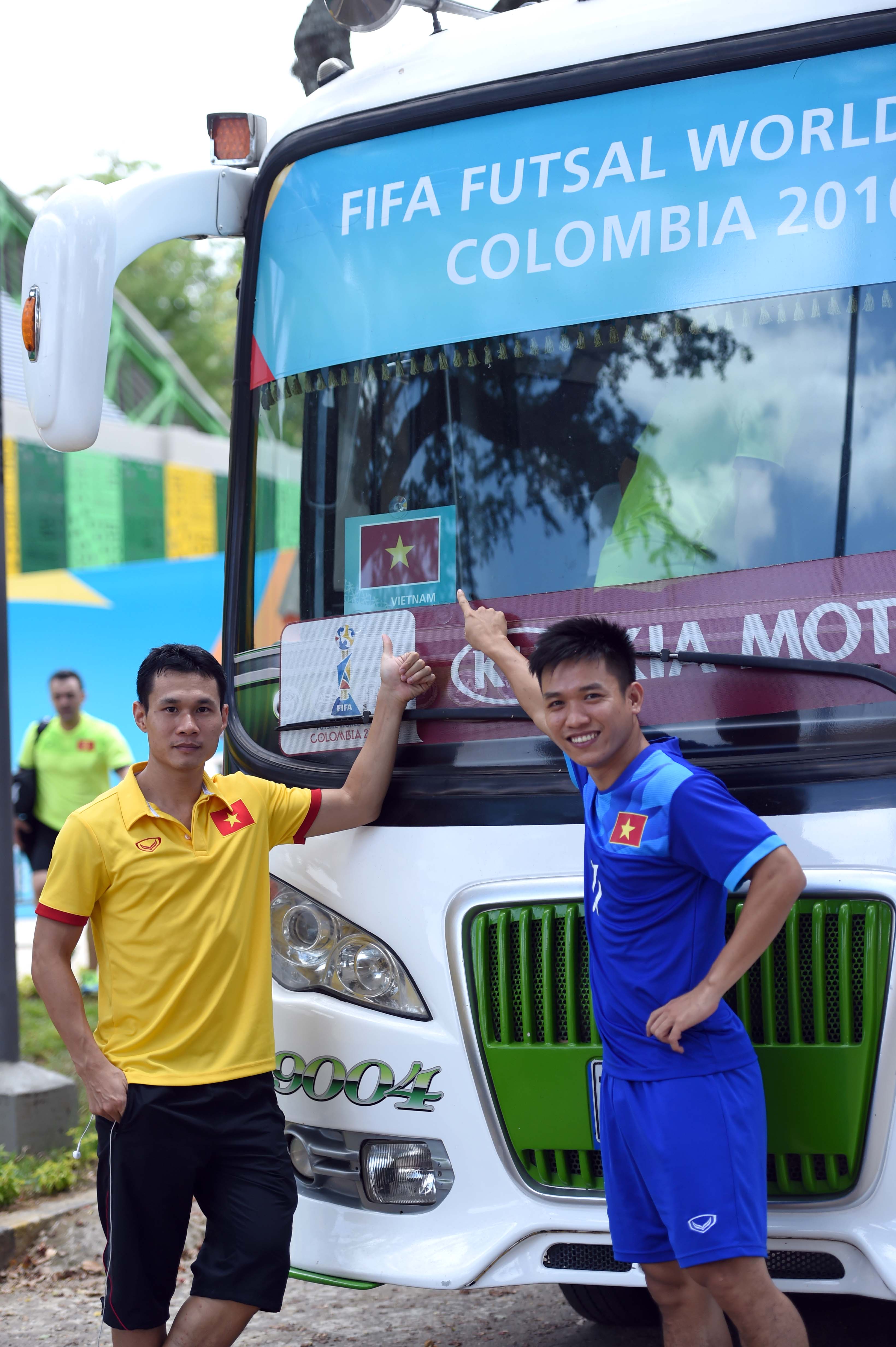 Chờ gặp Nga, tuyển futsal Việt Nam đi shopping ở Colombia - Ảnh 2. Chờ gặp Nga, tuyển futsal Việt Nam đi shopping ở Colombia - Ảnh 2.