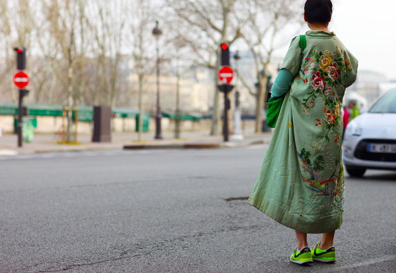 Với khuynh hướng họa máu thêu đặt, bạn sẽ chộ quanh năm là mùa xuân! - Ảnh 19. Với khuynh hướng họa máu thêu đặt, bạn sẽ chộ quanh năm là mùa xuân! - Ảnh 19.