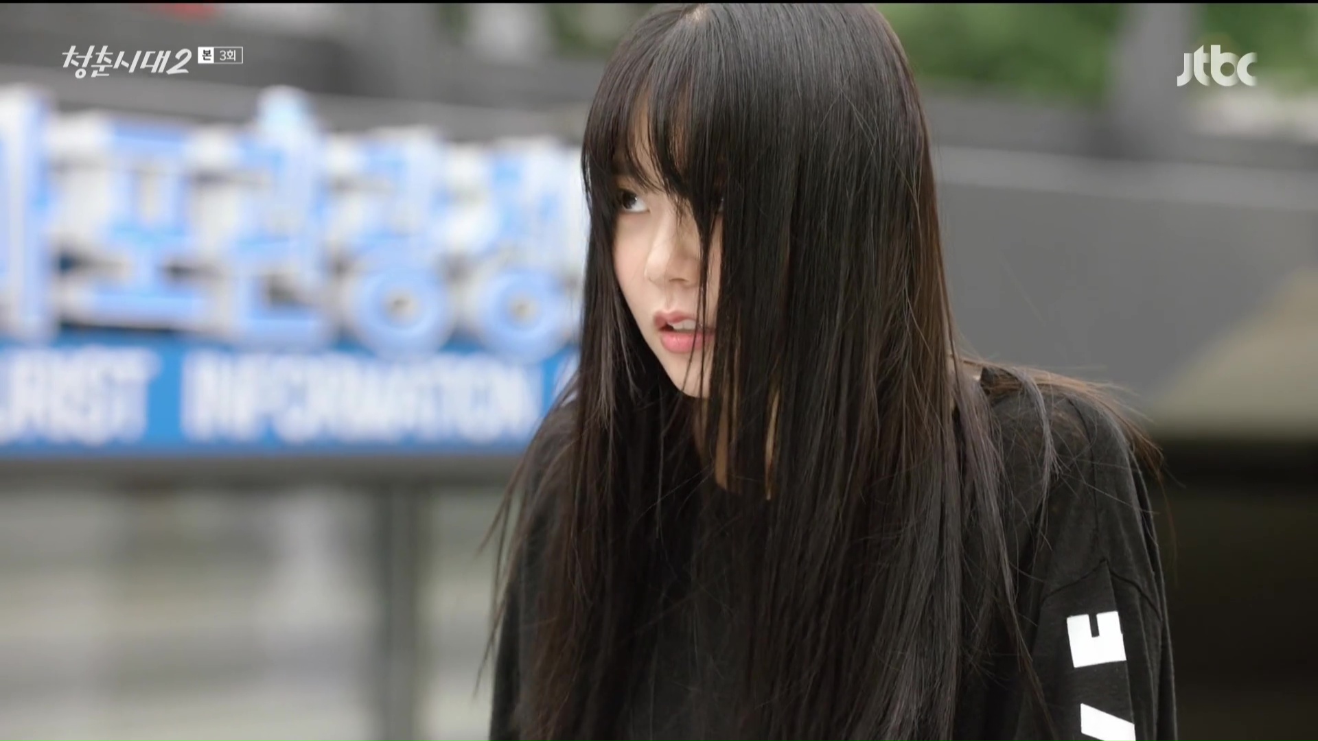 Hé lộ lí do trai đẹp bí ẩn của Age of Youth 2 đi ở trọ - Ảnh 7. Hé lộ lí do trai đẹp bí ẩn của Age of Youth 2 đi ở trọ - Ảnh 7.