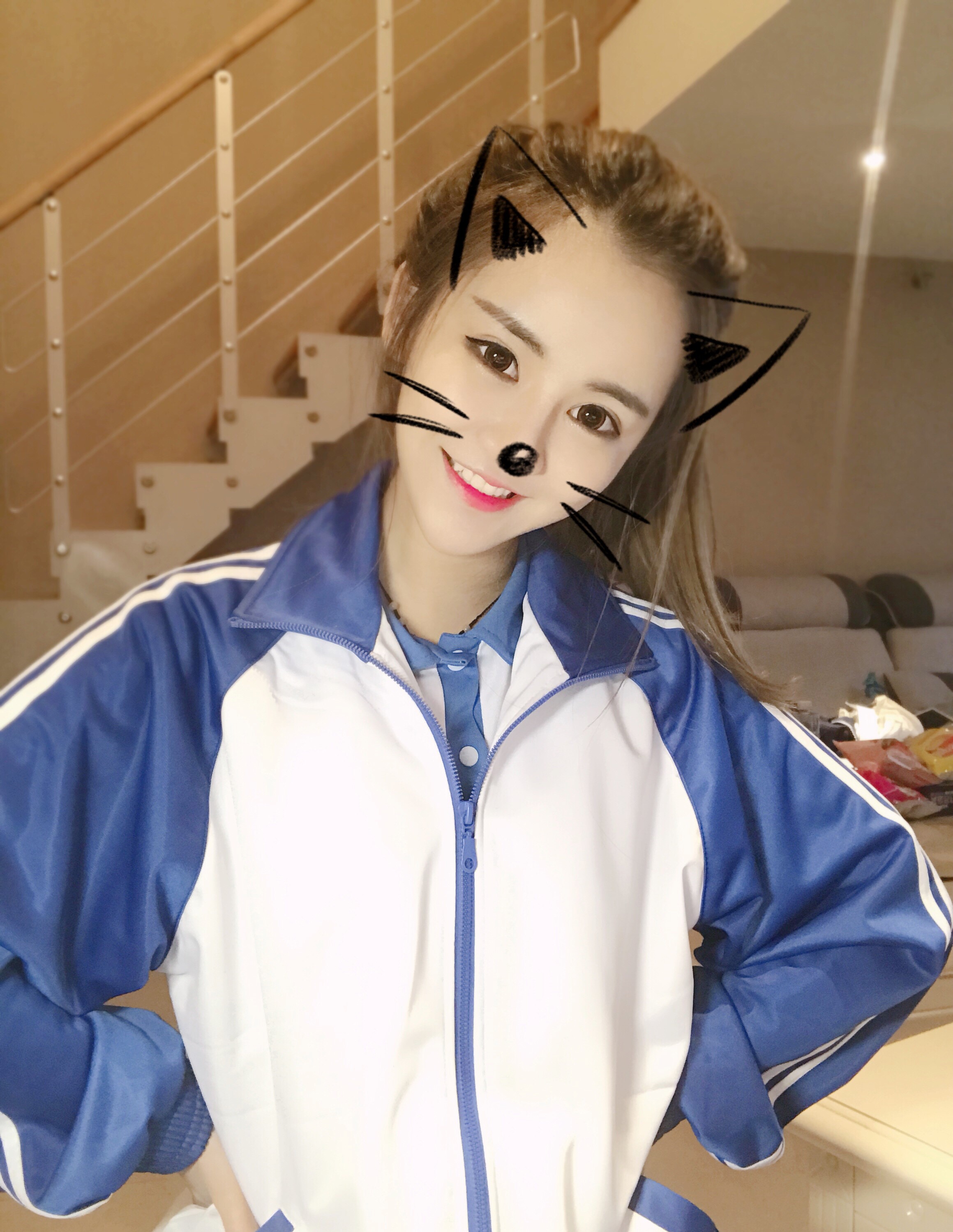 Không thể rời mắt khỏi loạt clip đáng yêu của cô bạn răng khểnh đến từ Trung Quốc - Ảnh 3. Không thể rời mắt khỏi loạt clip đáng yêu của cô bạn răng khểnh đến từ Trung Quốc - Ảnh 3.