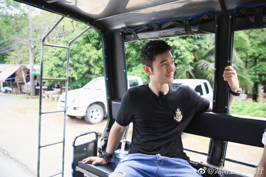 Đã có quý tử, Huỳnh Hiểu Minh vẫn mong mỏi Angela Baby sinh thêm con gái - Ảnh 1. Đã có quý tử, Huỳnh Hiểu Minh vẫn mong mỏi Angela Baby sinh thêm con gái - Ảnh 1.