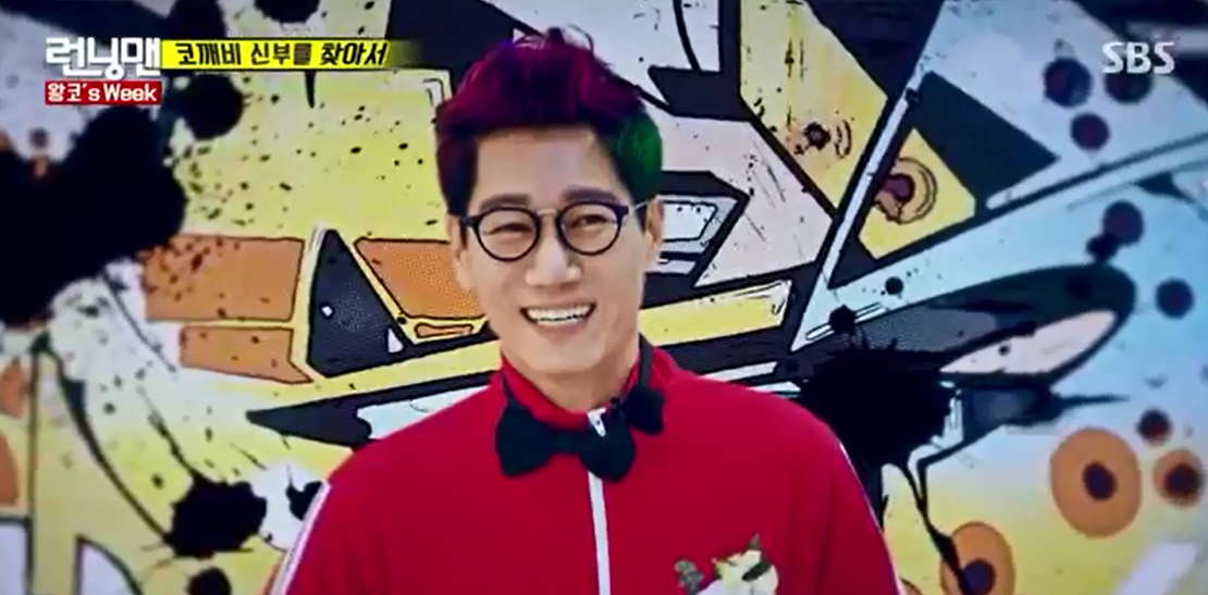 Anh Mũi To nhuộm tóc xanh đỏ, bật khóc trong đám cưới tại Running Man - Ảnh 3. Anh Mũi To nhuộm tóc xanh đỏ, bật khóc trong đám cưới tại Running Man - Ảnh 3.