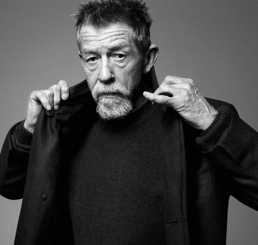 Ngôi sao của The Elephant Man John Hurt qua đời ở tuổi 77 - Ảnh 1. Ngôi sao của The Elephant Man John Hurt qua đời ở tuổi 77 - Ảnh 1.
