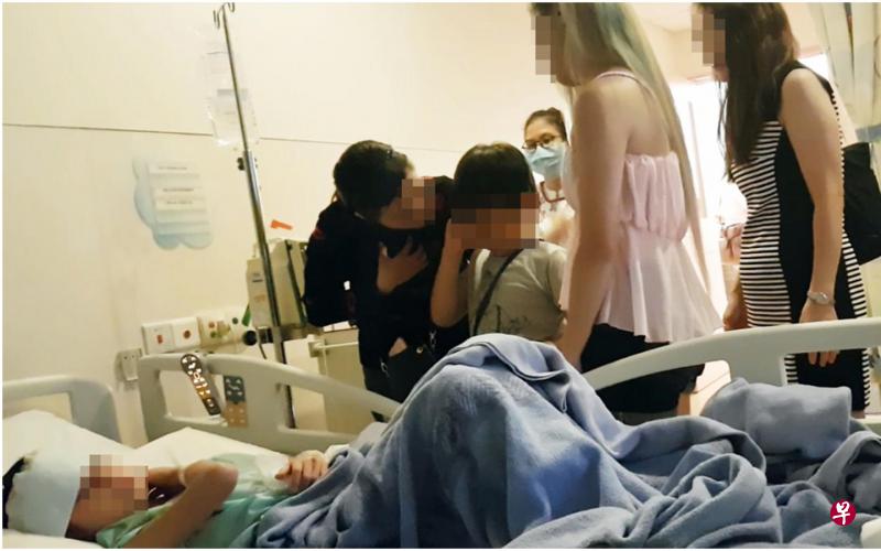 Vì mâu thuẫn nhỏ, cậu bé 9 tuổi đầu độc cô bạn thân bằng nước rửa tay diệt khuẩn - Ảnh 2. Vì mâu thuẫn nhỏ, cậu bé 9 tuổi đầu độc cô bạn thân bằng nước rửa tay diệt khuẩn - Ảnh 2.
