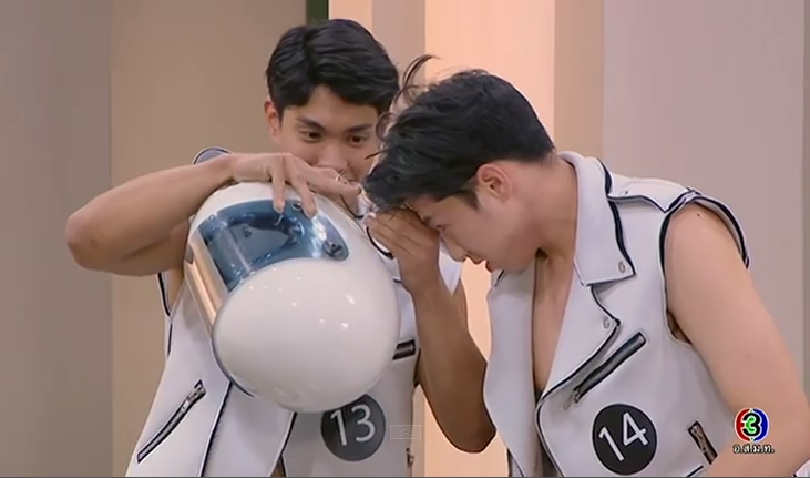 The Face Men tập 1: Dàn trai đẹp liên tục cởi áo khoe body trước 3 HLV - Ảnh 13. The Face Men tập 1: Dàn trai đẹp liên tục cởi áo khoe body trước 3 HLV - Ảnh 13.