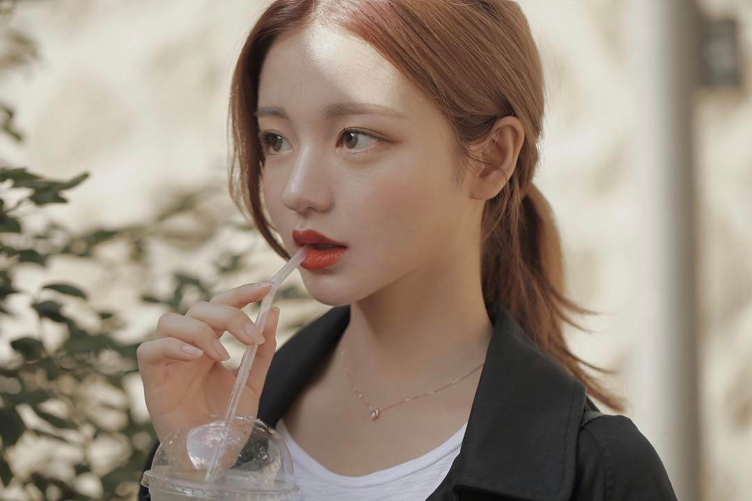 6 thói quen tưởng chẳng liên quan này có thể là nguyên nhân khiến bạn bị mụn - Ảnh 2. 6 thói quen tưởng chẳng liên quan này có thể là nguyên nhân khiến bạn bị mụn - Ảnh 2.