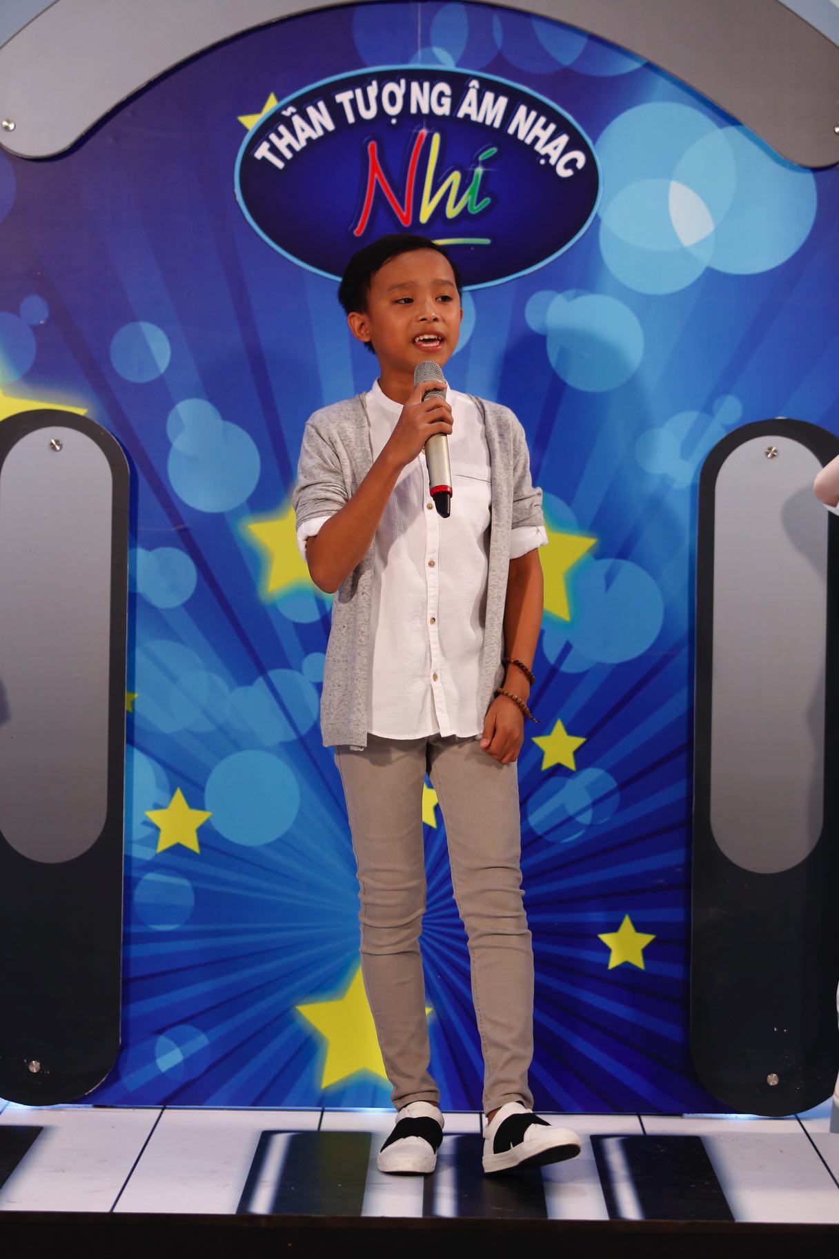 Hòa Minzy cùng Hồ Văn Cường hát Duyên phận cực ngọt ngào - Ảnh 13. Hòa Minzy cùng Hồ Văn Cường hát Duyên phận cực ngọt ngào - Ảnh 13.