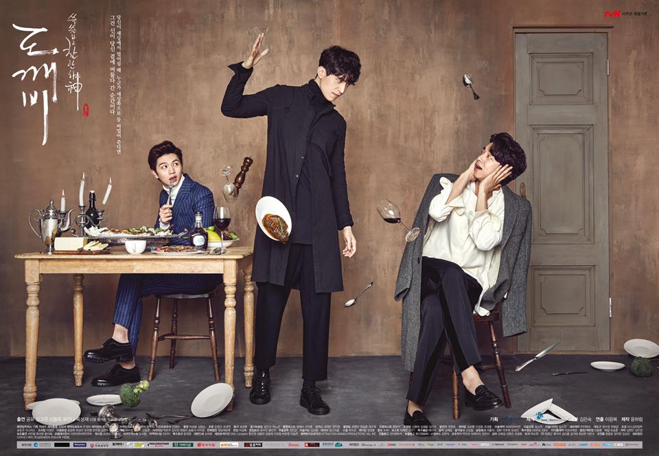 6 điểm hé lộ biên kịch “Hậu Duệ Mặt Trời” và “Goblin” là fan ruột BTS - Ảnh 10. 6 điểm hé lộ biên kịch “Hậu Duệ Mặt Trời” và “Goblin” là fan ruột BTS - Ảnh 10.